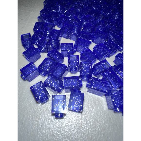 Lot of 200 LEGO 35382 Transparent Purple Glitter Brick 1 x 1 New - Picture 3 of 4